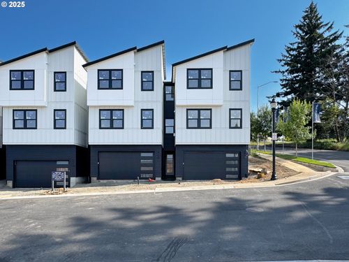 3998 Nw 64th Ave, Camas, WA, 98607-8061 | Card Image