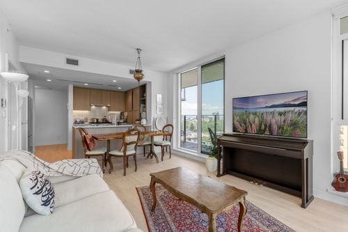 1307-1471 Hunter Street, North Vancouver, BC, V7J1H3 | Card Image