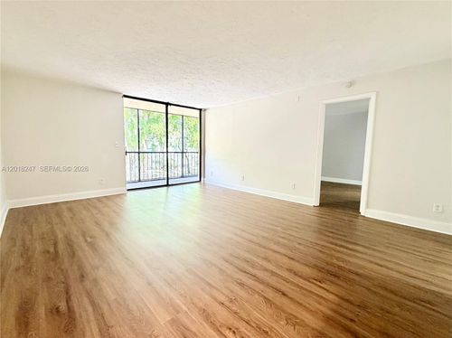 214-450 Commodore Dr, Plantation, FL, 33325-2156 | Card Image