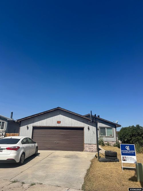 140 Lodgepole Dr, Evanston, WY, 82930-9232 | Card Image
