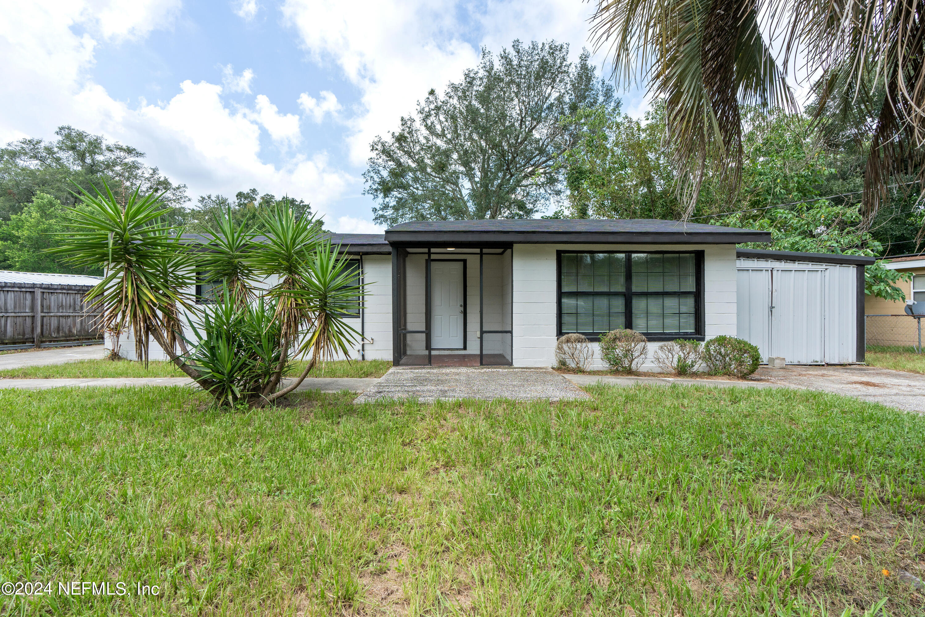 Wooster Dr, Jacksonville, FL 32218