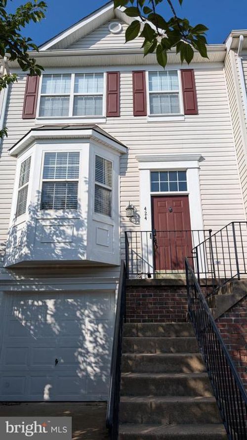 424 Lilac Ter Ne, LEESBURG, VA, 20176-4025 | Card Image