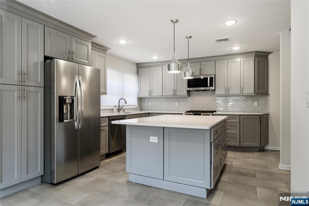 Residential Lease in Palisades Park 3
