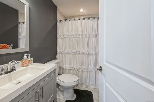 A - 20 Lower Rocks Ln, Condo with 3 bedrooms, 3 bathrooms and null parking in Norwalk CT | Image 18