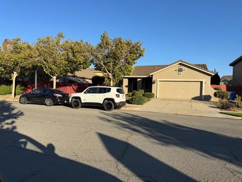 223 Apple Ave, Greenfield, CA, 93927-5355 | Card Image