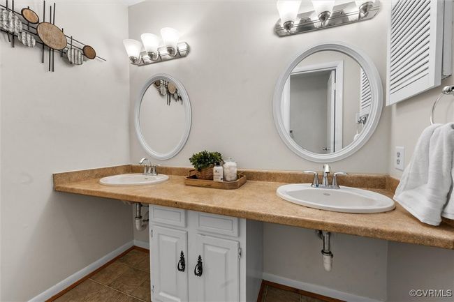 11605 E Briar Patch Dr, Condo with 2 bedrooms, 2 bathrooms and null parking in Midlothian VA | Image 24
