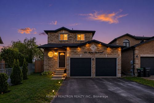 20 Majesty Blvd, Barrie, ON, L4M7K3 | Card Image