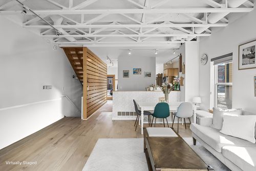 2014 21st Ave S, Minneapolis, MN, 55404-3114 | Card Image