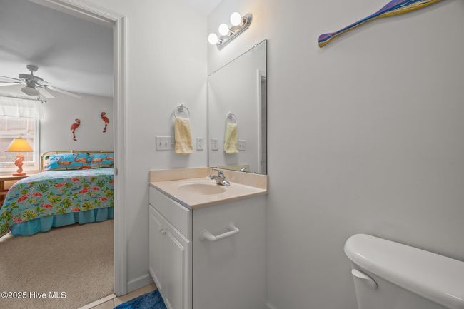 Bathroom 1 | Image 28