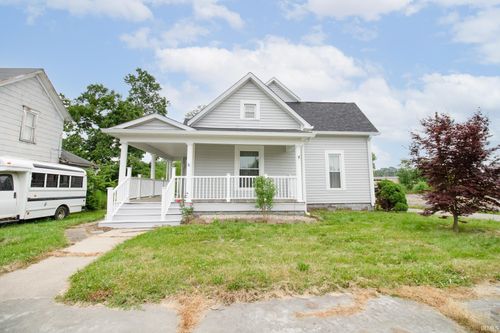 627 S Main St, Winchester, IN, 47394-2142 | Card Image