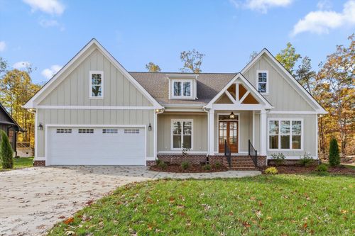 2748 Mowbray Pike, Soddy Daisy, TN, 37379-7213 | Card Image