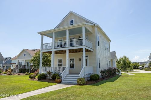 1315 Barnacle Ln, Morehead City, NC, 28557-3986 | Card Image