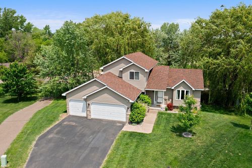 7338 Deer Pass Dr, Centerville, MN, 55038-7421 | Card Image