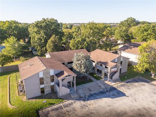 4216 S Hocker Suites 4 & 6 Drive, Independence, MO, 64055 | Card Image