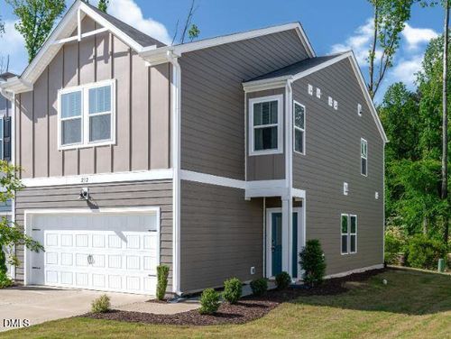 212 Brook Farm Ln, Fuquay Varina, NC, 27526-4339 | Card Image