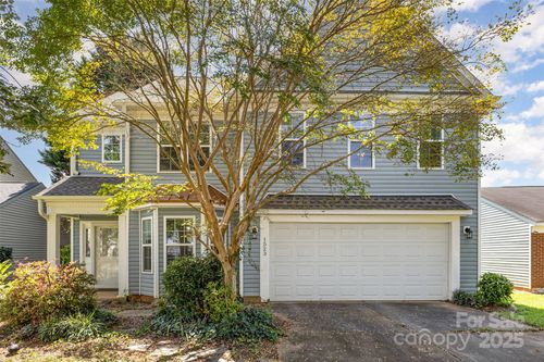 1523 Hollow Maple Dr, Charlotte, NC, 28216-1587 | Card Image