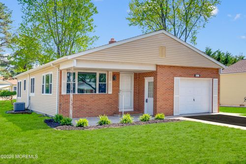 47 Normanton Ct, Toms River, NJ, 08757-6518 | Card Image