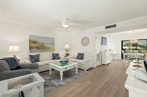 apt-d32-788 Park Shore Dr, NAPLES, FL, 34103-3777 | Card Image