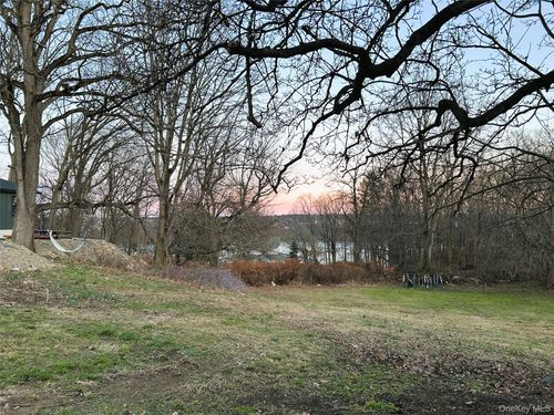 38 Sands Ave, Milton, NY, 12547-5136 | Card Image