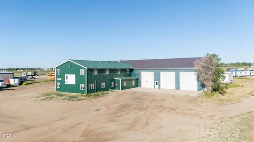 4319 16th Avenue W, Williston, ND, 58801 | Card Image