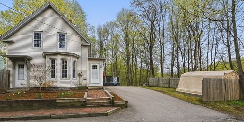 130 Franklin St, Milford, NH, 03055-3704 | Card Image