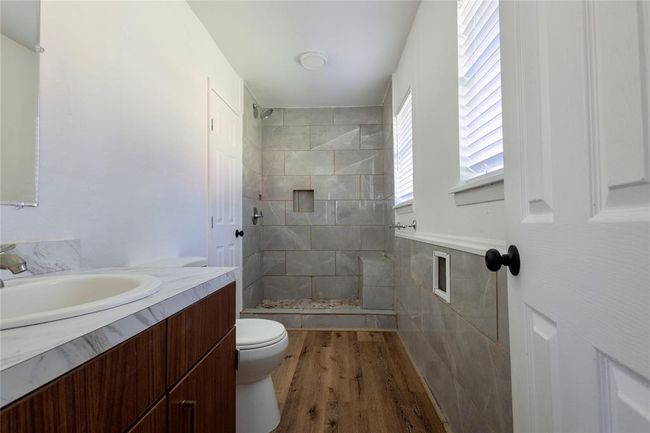 Primary Bath | Image 11