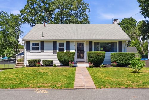 8 Bossi Ave, Randolph, MA, 02368-2002 | Card Image