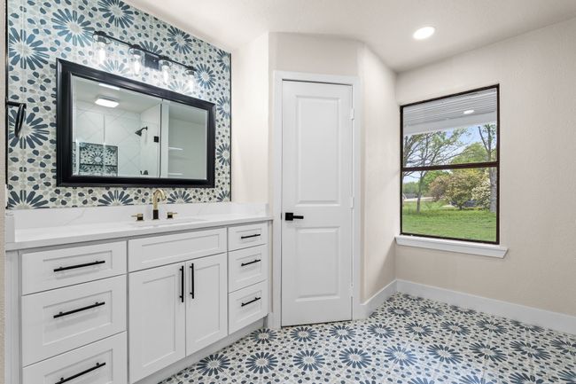 Main Bath | Image 21