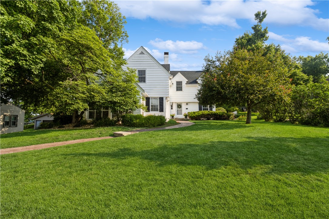 Jerome St, Marshalltown, IA 50158