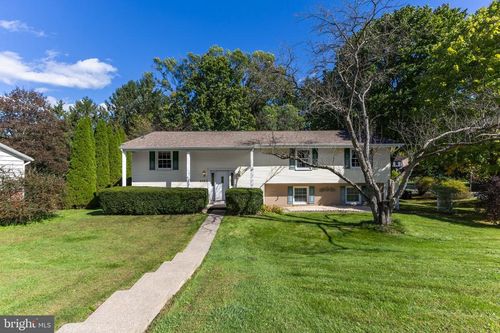 1023 Saxton Dr, STATE COLLEGE, PA, 16801-4214 | Card Image