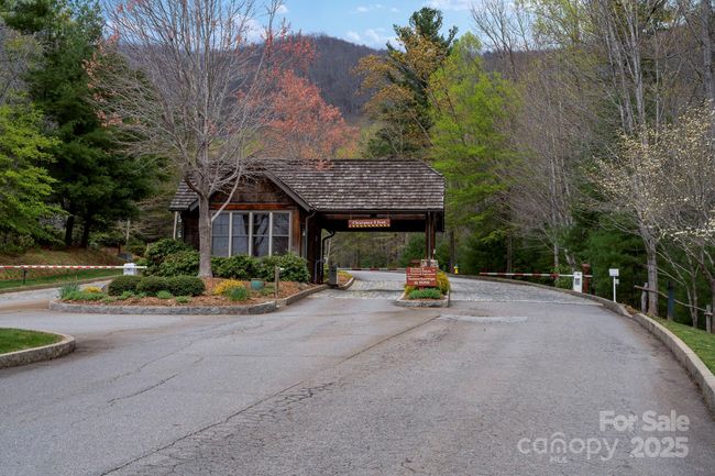 16 Sugarland Ridge Rd, House other with 3 bedrooms, 3 bathrooms and null parking in Fairview NC | Image 38