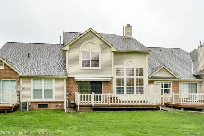 1752 Thistle Dr, Condo with 2 bedrooms, 3 bathrooms and null parking in Canton MI | Image 27