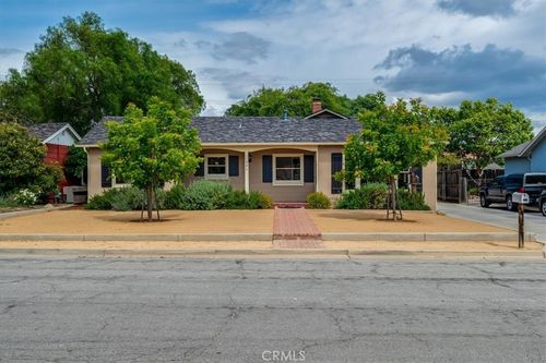 584 5th St, Solvang, CA, 93463-2652 | Card Image