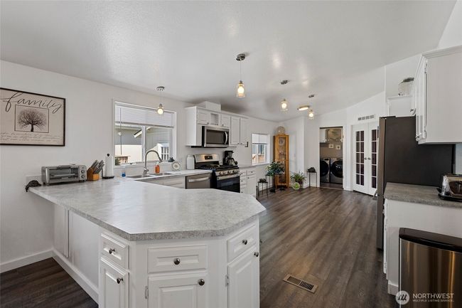 885 Carriage Ct, House other with 3 bedrooms, 2 bathrooms and 4 parking in Sedro Woolley WA | Image 5