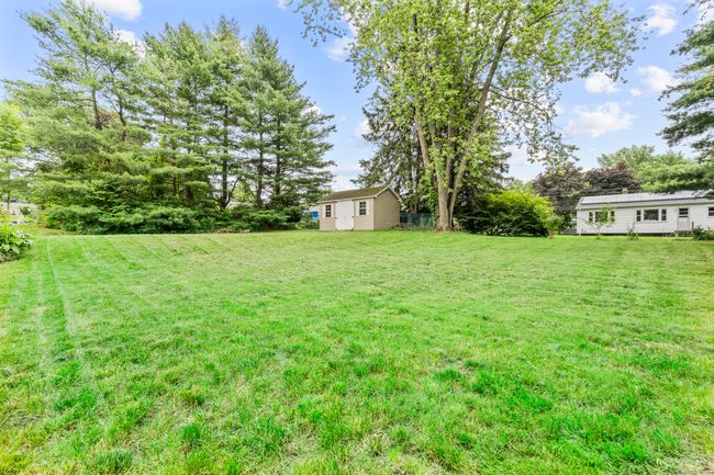 21 Cadwell Rd, House other with 3 bedrooms, 3 bathrooms and null parking in Bloomfield CT | Image 24