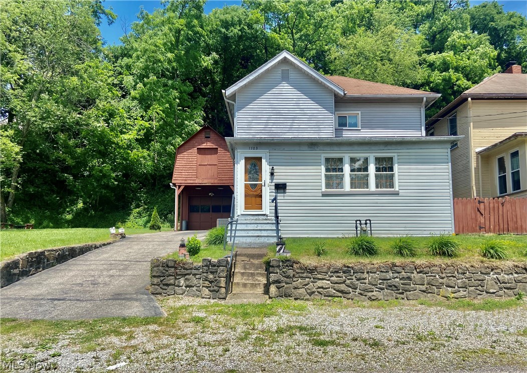 Park Ave, East Liverpool, OH 43920