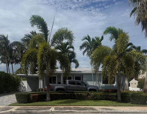 243 Gray Street, West Palm Beach, FL, 33405 | Card Image