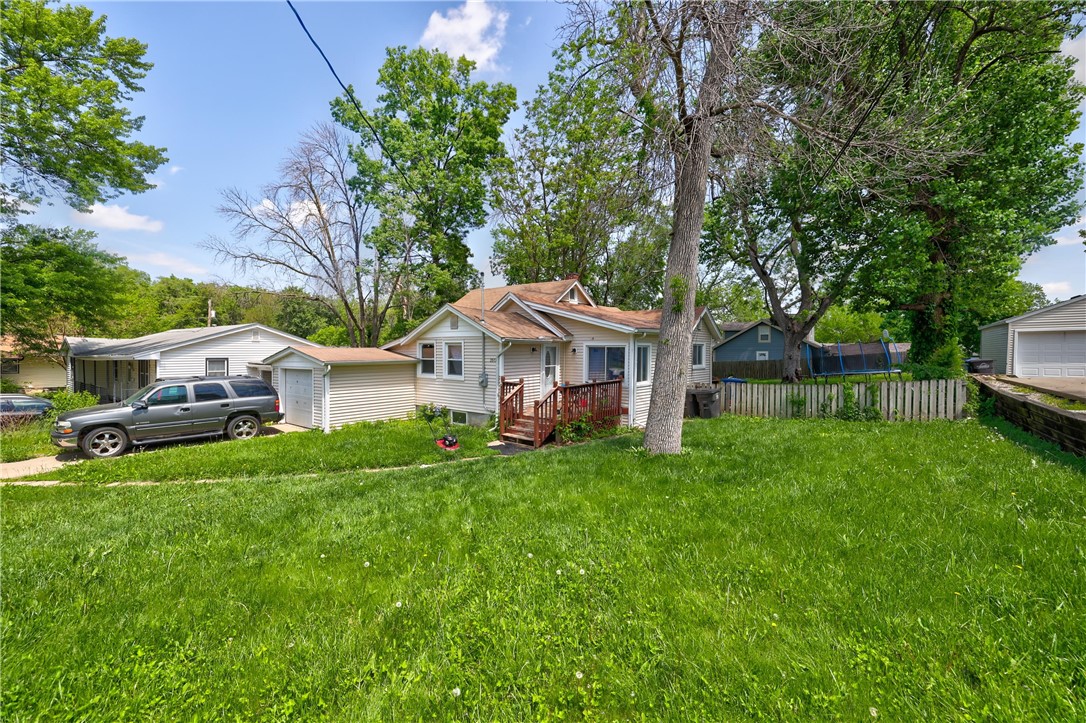 47th St, Des Moines, IA 50310