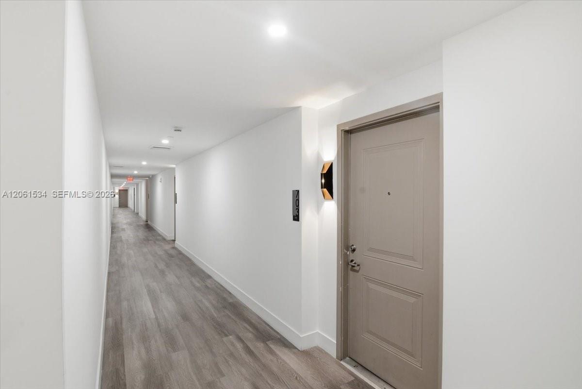 Residential Lease in Hollywood 5