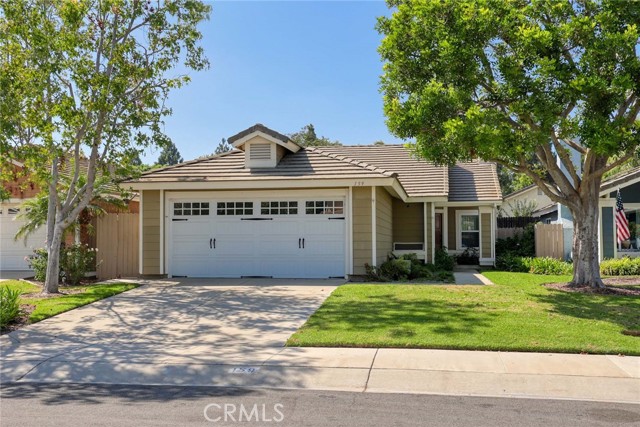 Via Cristal , Camarillo, CA 93012
