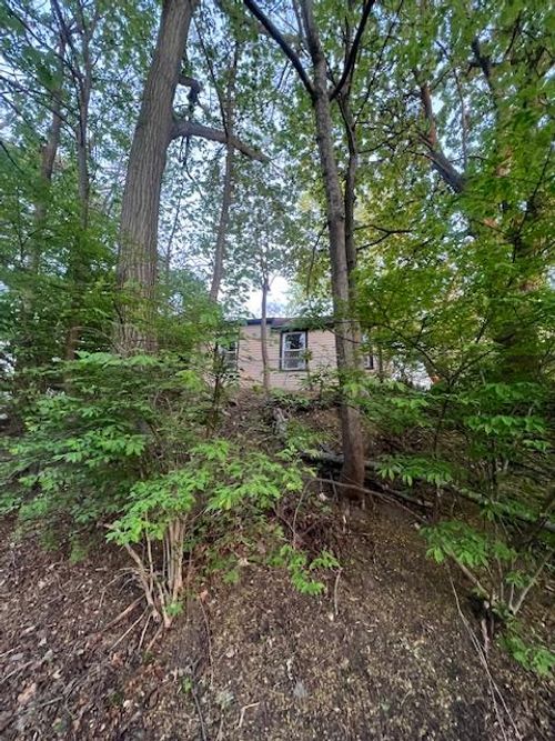 50 Lieper St, Huntingtn Sta, NY, 11746-3836 | Card Image