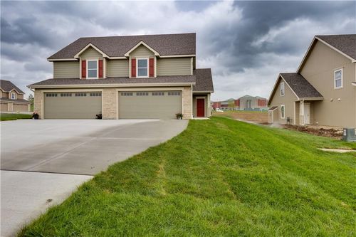 2510 Marcia Ln, Lawrence, KS, 66046-5507 | Card Image