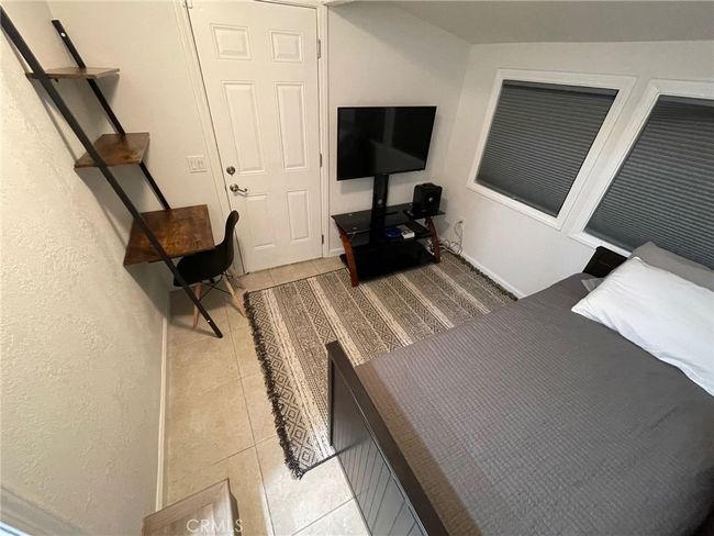 Bonus room downstairs | Image 6