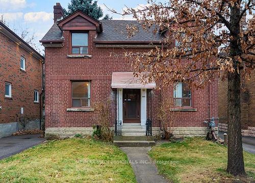 103 Keele St, Toronto, ON, M6P2J8 | Card Image