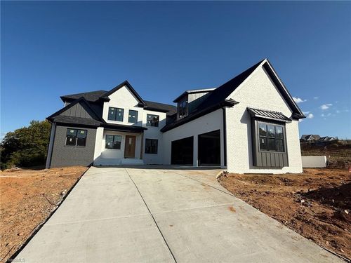 3055 Scarlet Tanager Dr, Winston-Salem, NC, 27101 | Card Image