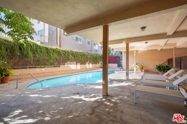 APT-114 - 1121 N Olive Dr, Condo with 1 bedrooms, 1 bathrooms and 1 parking in West Hollywood CA | Image 11