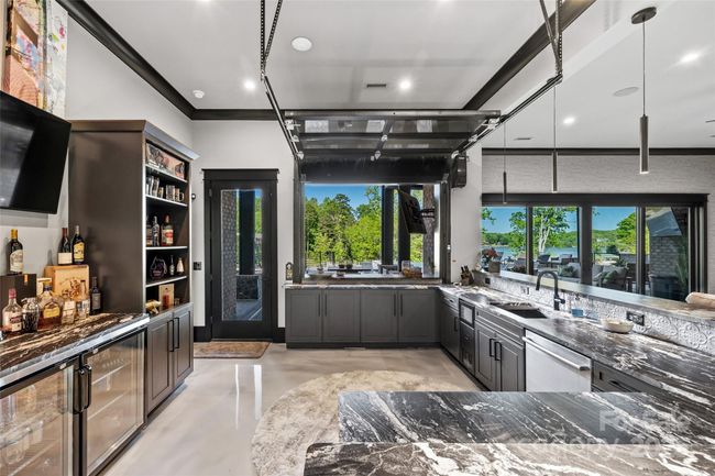 385 Squirrel Ln, House other with 5 bedrooms, 8 bathrooms and null parking in Lake Wylie SC | Image 30
