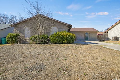 611 Jamie Sue Dr, Converse, TX, 78109-1507 | Card Image