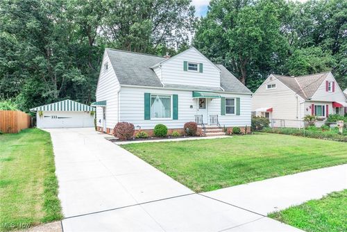 6258 Anita Dr, Parma Heights, OH, 44130-2818 | Card Image