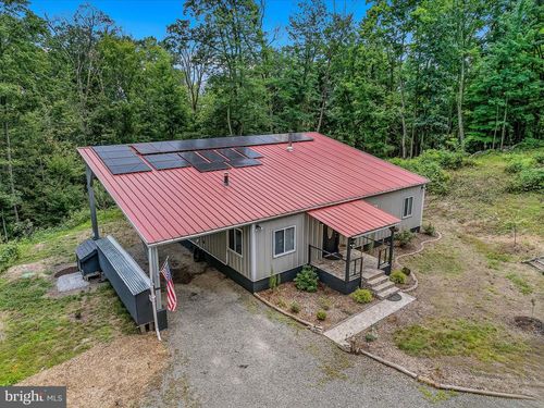397 Happy Valley Ln, Berkeley Springs, WV, 25411-4644 | Card Image